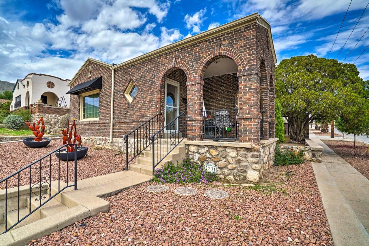 Hébergement de vacances Centrally Located Abode With Porch! *