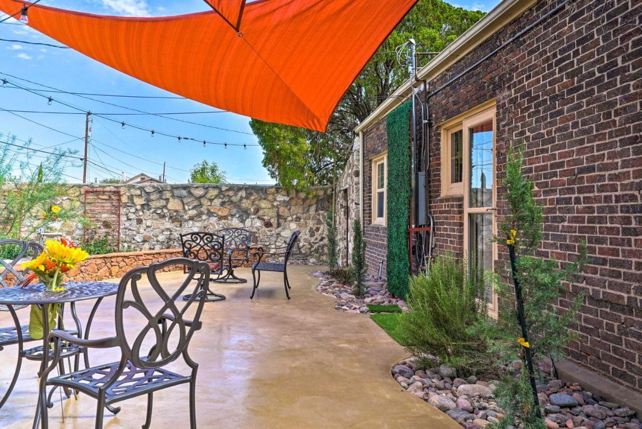 Centrally Located Abode With Porch! * El Paso