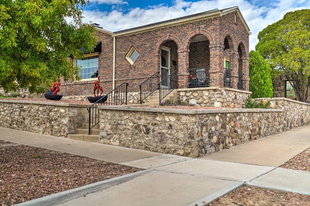 Centrally Located Abode With Porch!